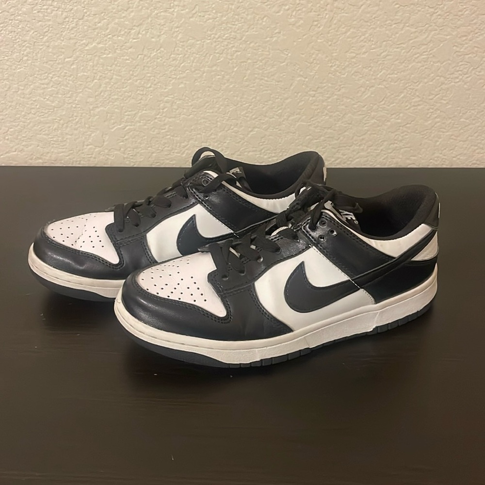 Nike Panda Dunks